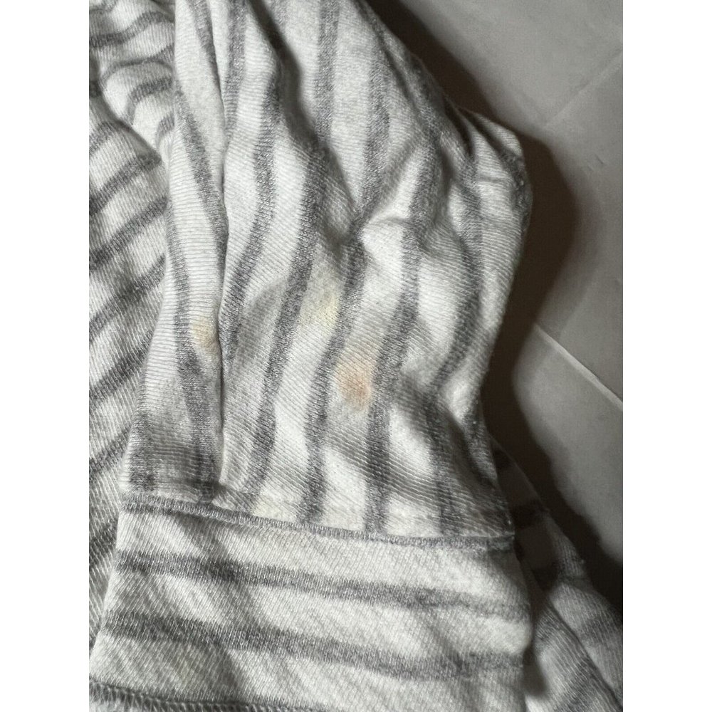 Kut From The Kloth Blouse Top Striped Open Knit White Gray Women's Size XS - Picture 8 of 9